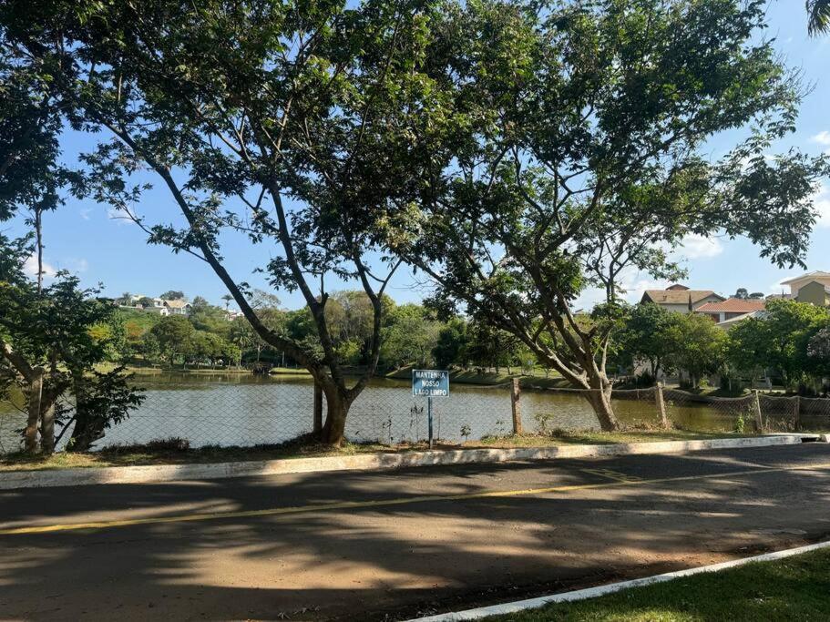 Casa Dentro Parque Aquatico Villa Águas de Lindóia Bagian luar foto