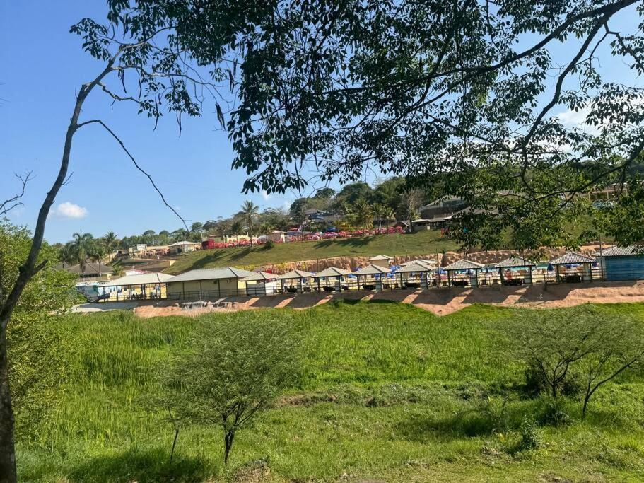 Casa Dentro Parque Aquatico Villa Águas de Lindóia Bagian luar foto